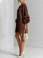 Robe Amara Mini Élégante à Boutons Floraux