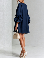 Robe Amara Mini Élégante à Boutons Floraux